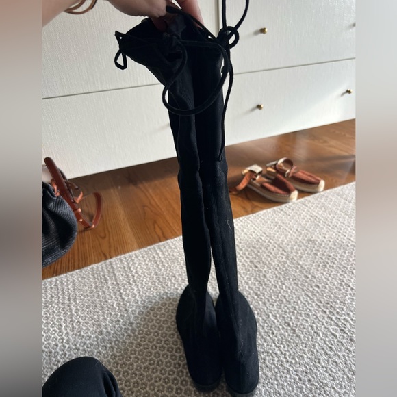 Stuart Weitzman Lowland boot in size 6 - Picture 7 of 8